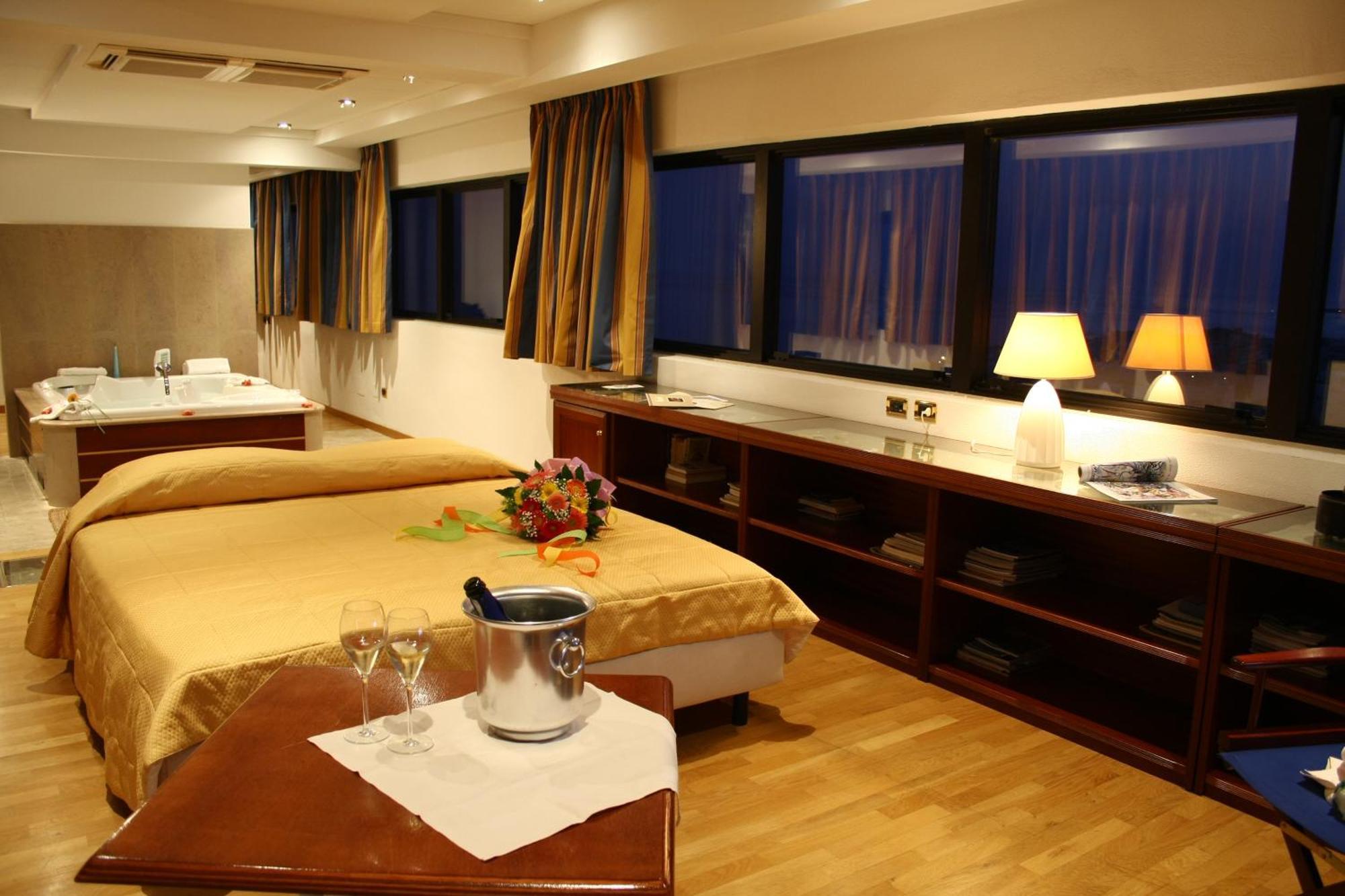 Hotel Bellavista Club-Caroli Hotels Gallipoli Camera foto