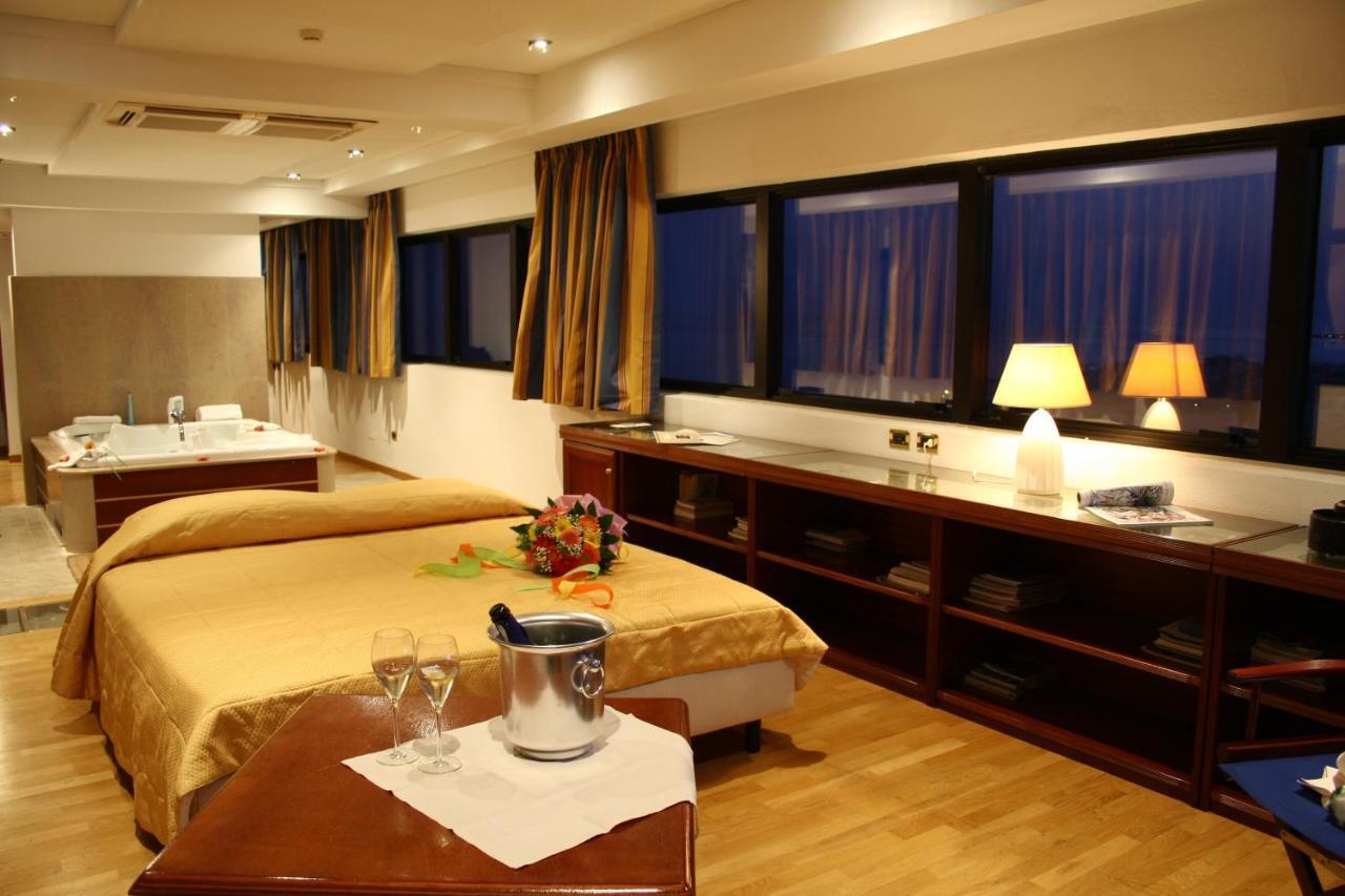 Hotel Bellavista Club-Caroli Hotels Gallipoli Esterno foto